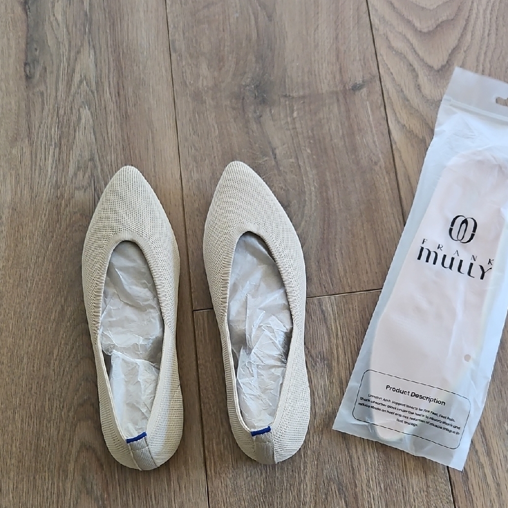 Women's Cream Flats
